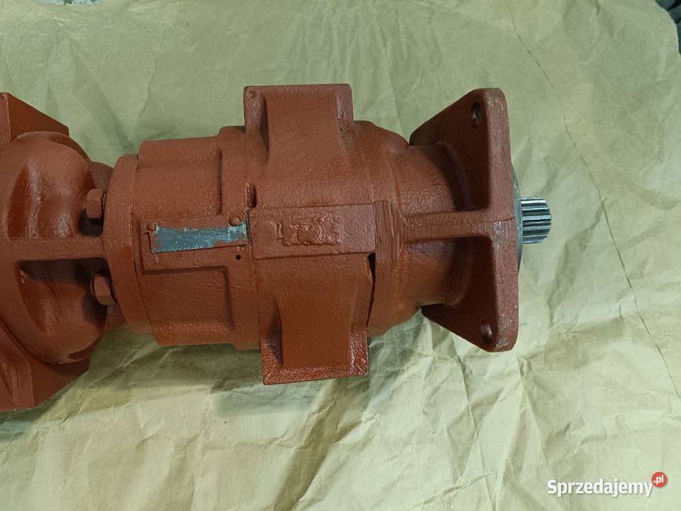 Pompy hydrauliczne z koparki Waryński potrójne Produkcja Działoszyn sprzedam