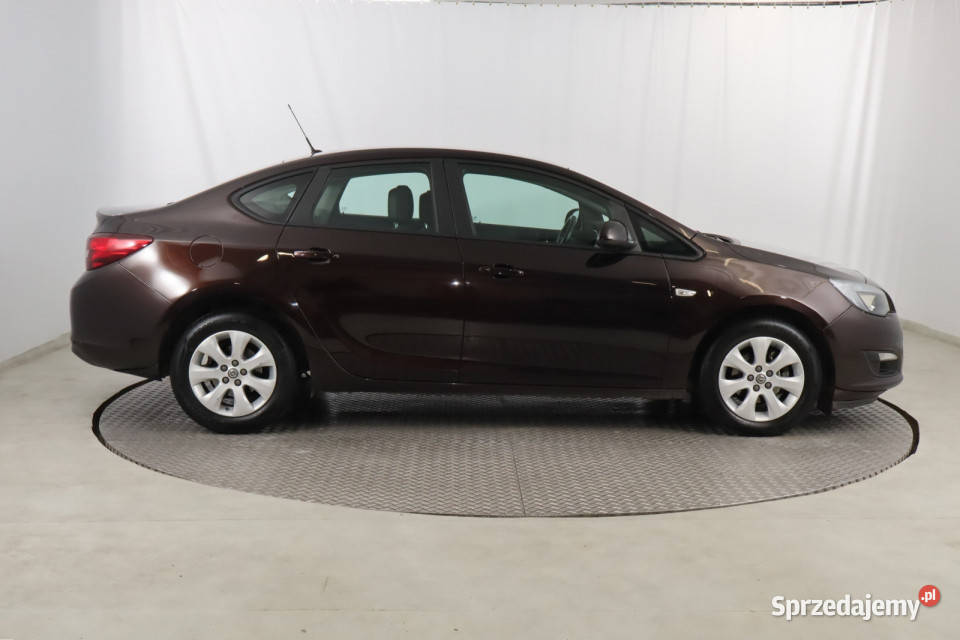 Opel Astra 14 T Zabrze