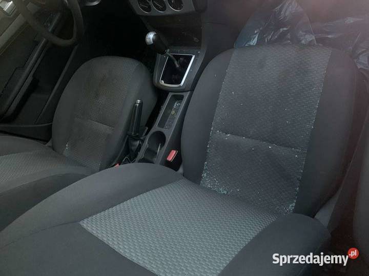 Ford focus 16 uszkodzony jeździ do negocjacji uszkodzony Poręba Górna