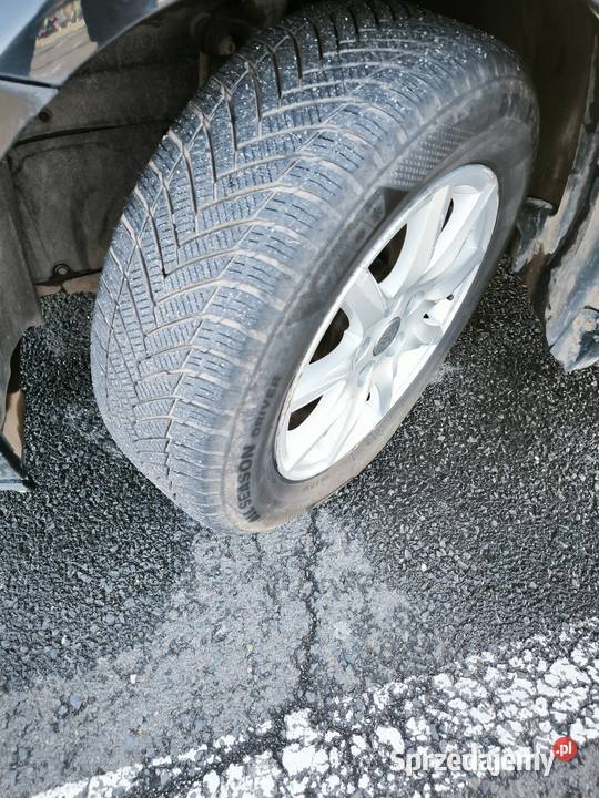 Toyota Avensis 2012 16 benzyna 177 400 kupiony w Polsce Wałbrzych