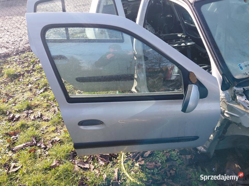 Sprzedam czesci renault clio 2 15dci Samochody na części Krosno