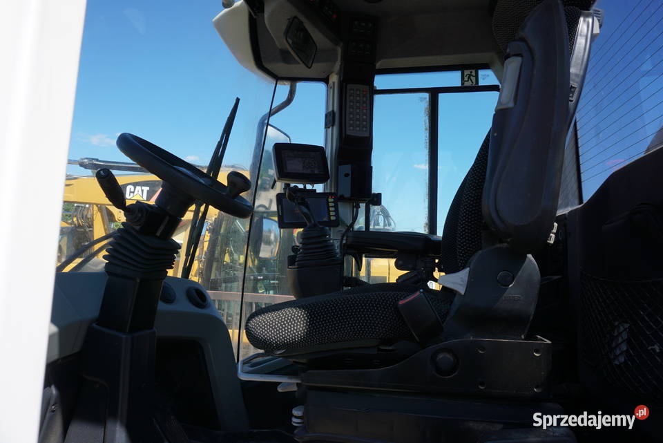 Ładowarka kołowa Liebherr L 550 2018 Jeziorko