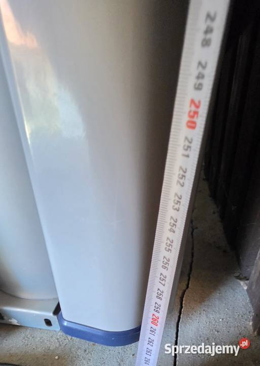 Ekran NOBO 240x180 elektrycznie sterowany Mysiadło