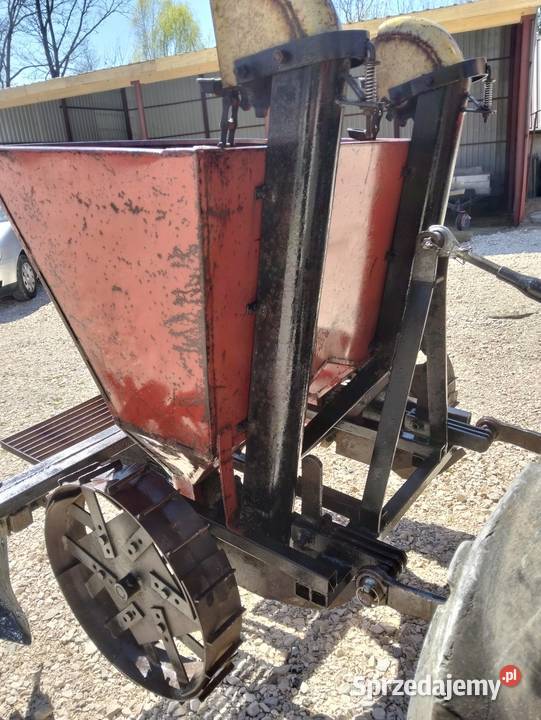 Sadzarka do ziemniaków AKPIL Huta Koszary