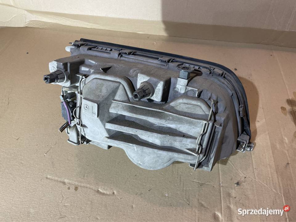 Reflektor Lampa przód lewa mercedes c w202 Części samochodowe Szczecin