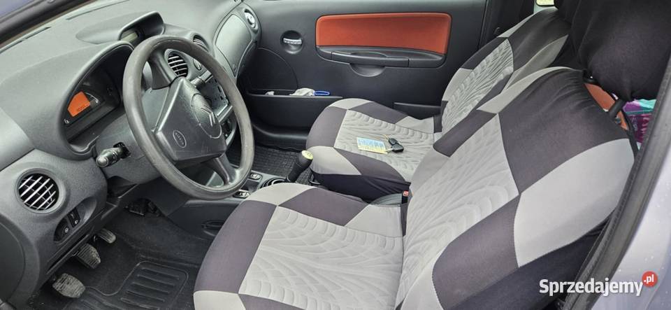 CItroen C2 Doinwestowany Zadbany kobiety Rok produkcji 2004 Łagiewniki