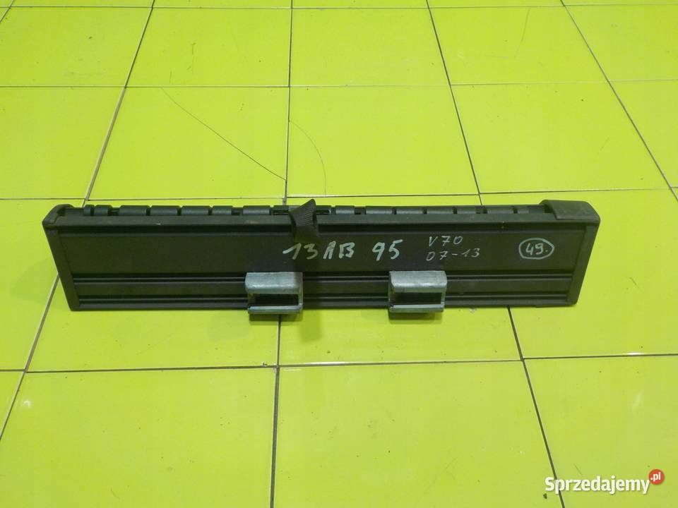 VOLVO V70 III 24 D5 08 roleta bagaznika Suków