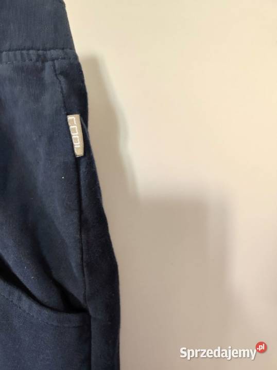 proste dresy joggers chinosy spodnie dresowe 9 lat+