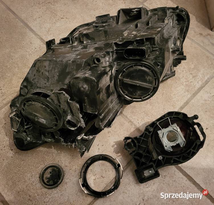 LAMPA REFLEKTOR PRZEDNI MERCEDES SLK 172 R172 Lampy przednie Poznań