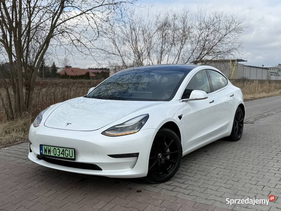 Tesla 3 wersja europejska Warszawa sprzedam