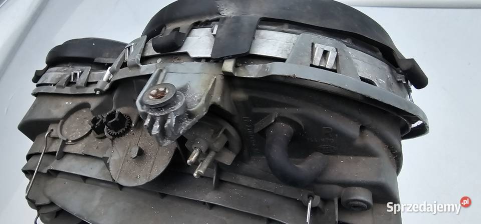 Lampa prawy przód mercedes w210 hella osobowe Zbąszyń
