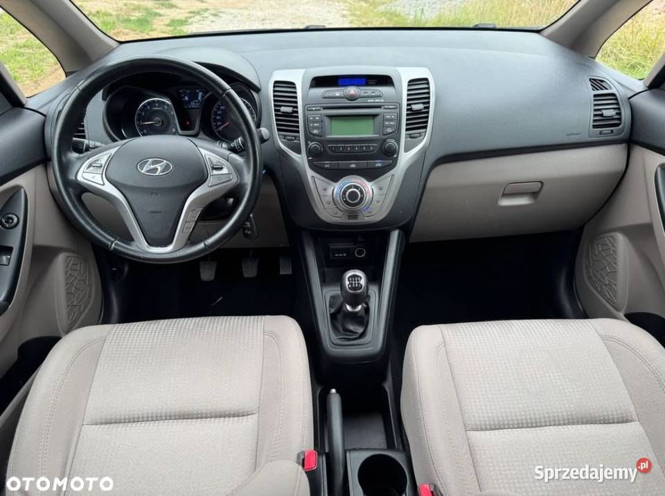 Hyundai ix20 14 iX 20 benzyna jasne wnętrze Silniczka