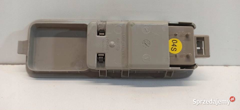 VW TIGUAN II LAMPKA PODSUFITKI PRAWA 5NA861137B