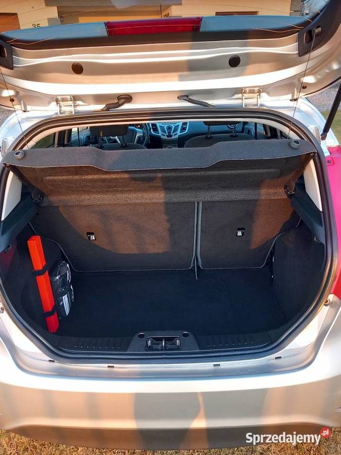 Ford Fiesta 2012 125 benzyna 58 przebieg Hatchback Lipno sprzedam