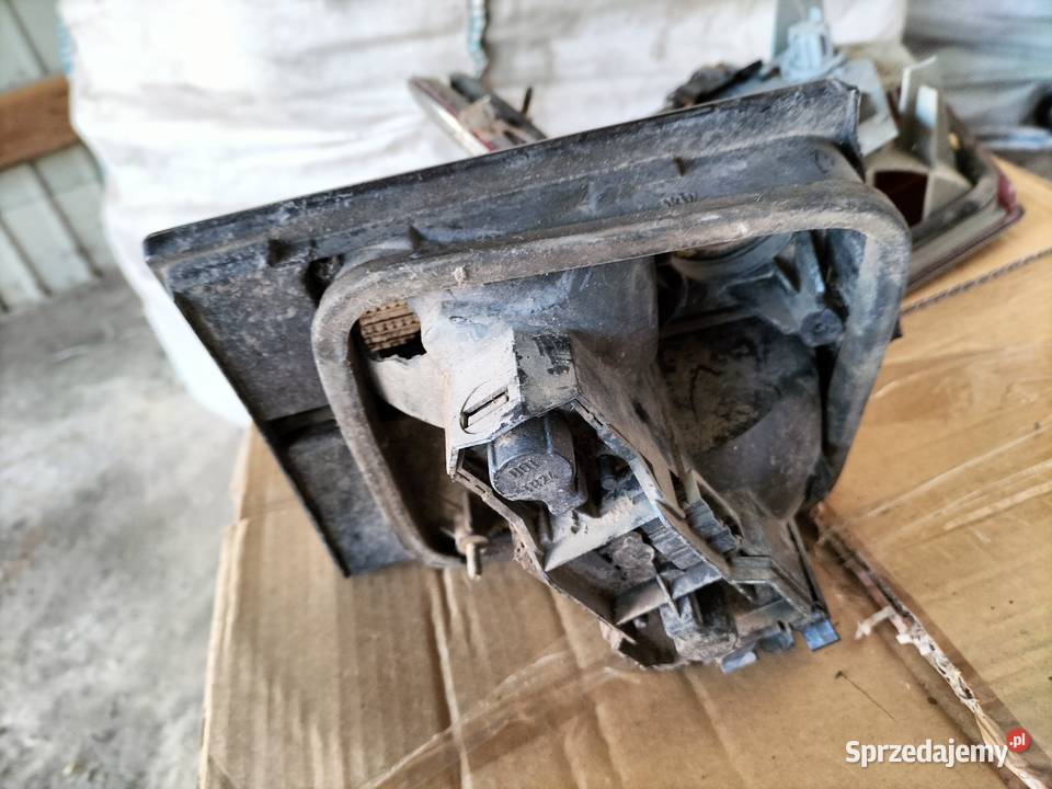 LAMPA TYLNA VW VENTO PRAWA 1H5945108B lampy tylne Kamień-Kolonia sprzedam