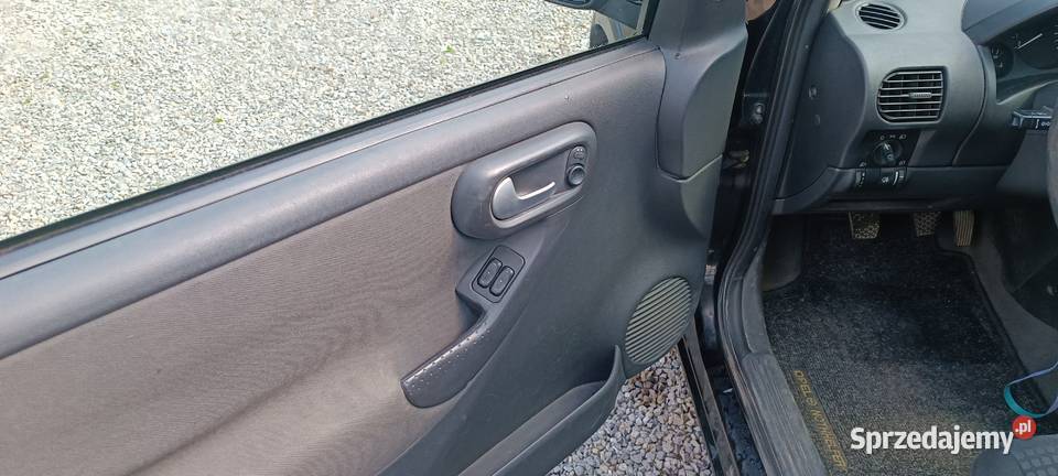 Opel Corsa C BenzynaLPG Tuszyma