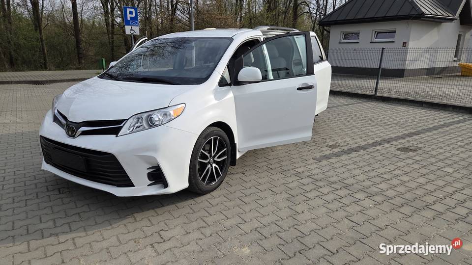 Toyota Sienna Super Stan Automat Rok produkcji 2020 Sienna