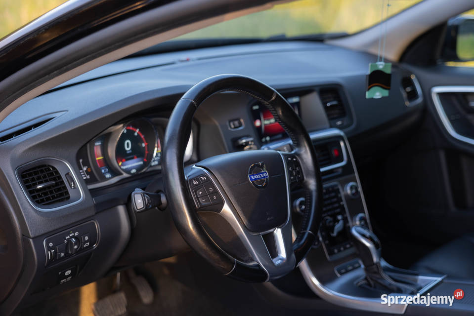 Volvo V60 I 24 AWD Hybrid 2014 r 283 Kartuzy