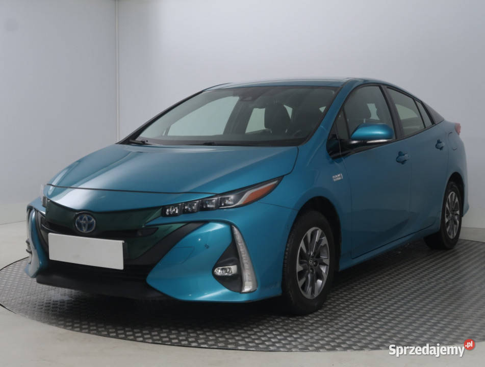 Toyota Prius 18 PHV światła LED dolnośląskie Bielany Wrocławskie sprzedam