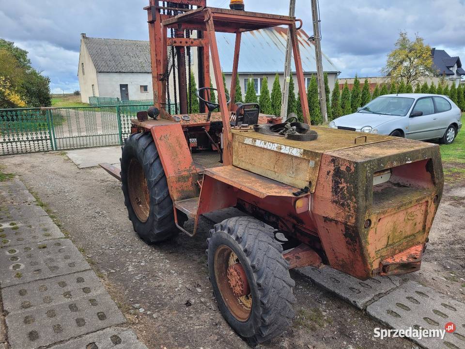 Wuzek widlowy terenowy manitou 4x4 pomorskie Cołdanki sprzedam