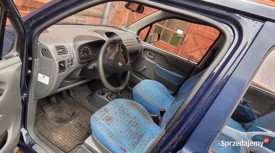 Opel Agila 10
