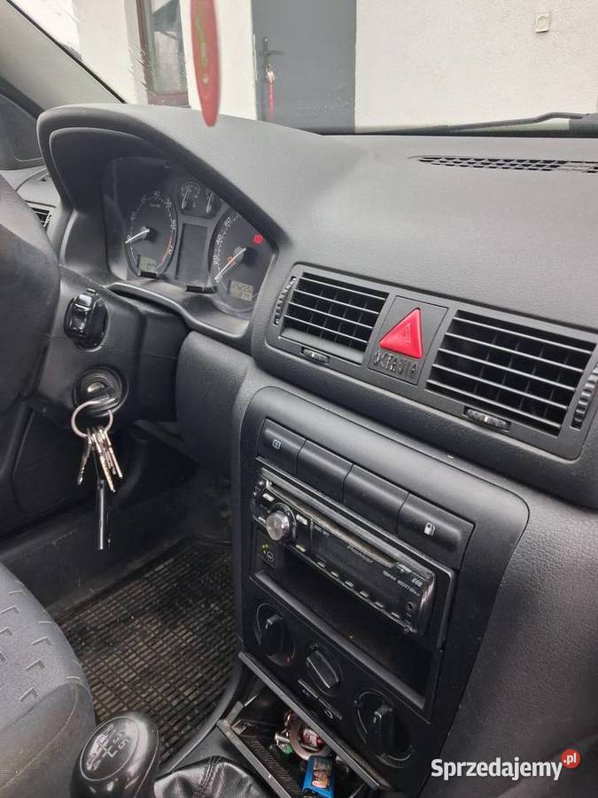 Skoda octavia 20 gaz łódzkie Czerno sprzedam