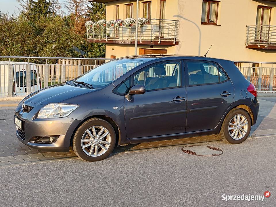 Toyota Auris E15 20 D4D 2009 Auris Kielce