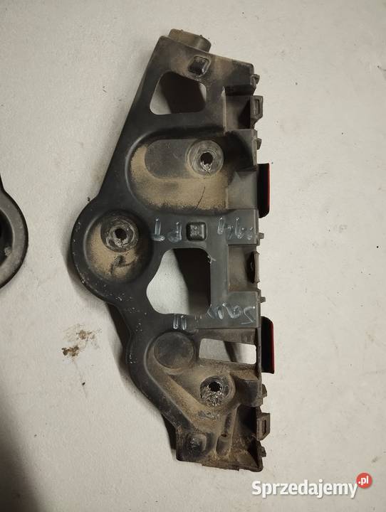 Ślizg mocowanie zderzaka tył Dacia Sandero II osobowe łódzkie Łask