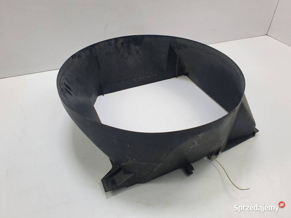 OBUDOWA WENTYLATORÓW MERCEDES BENZ W124