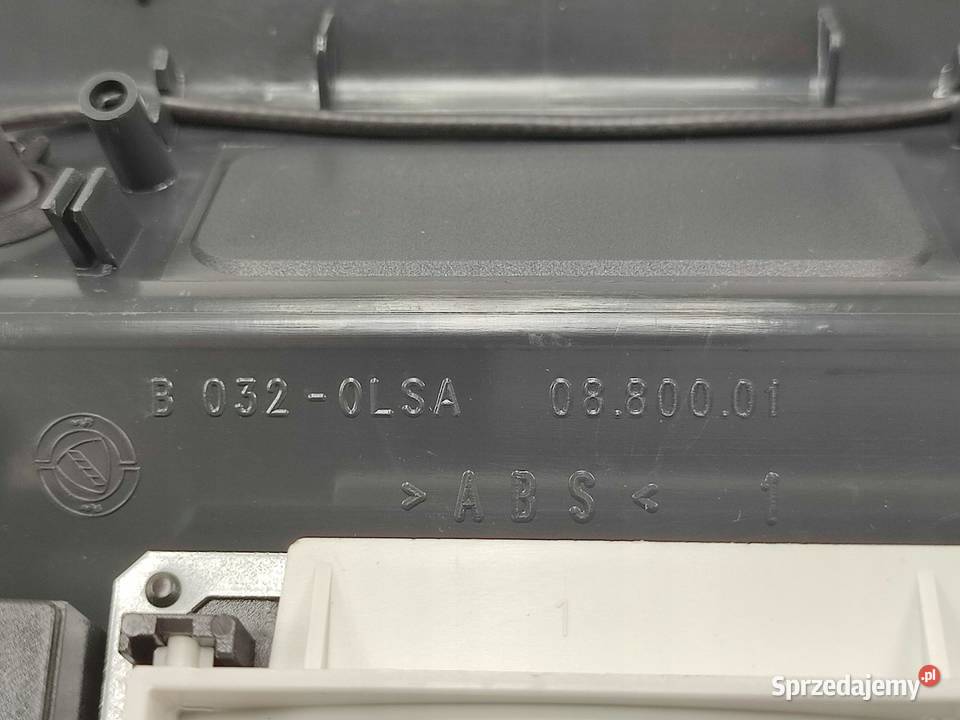 LAMPKA OŚWIETLENIE WNĘTRZA FIAT PUNTO 19971999 osobowe