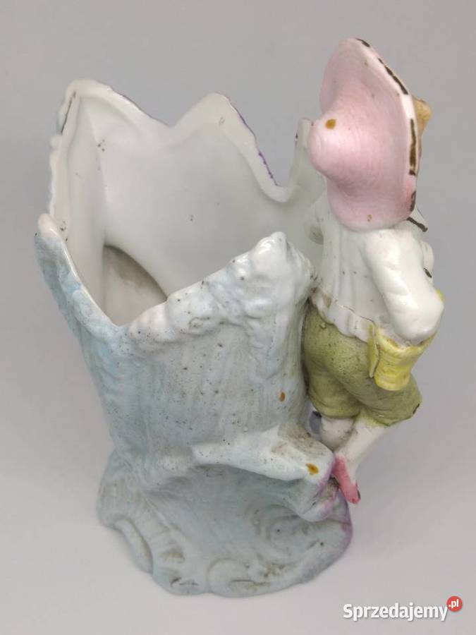 Biskwitowy wazonik figuralny