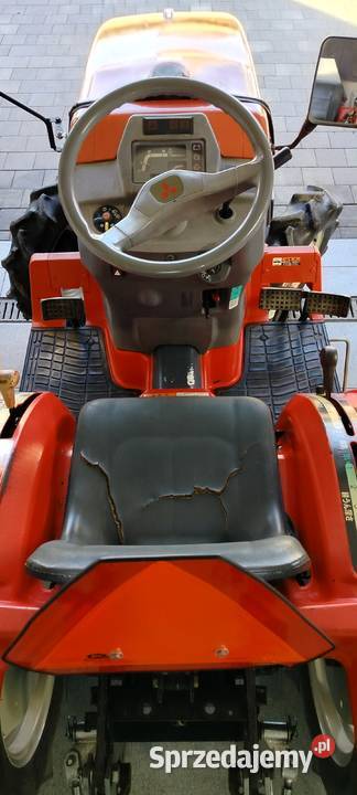 Traktorek Mitsubishi GF17 glebogryzarka