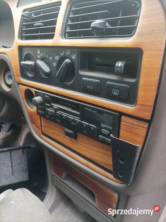 Półka pod radio schowek Toyota Camry 1995 wielkopolskie Ruszków Drugi