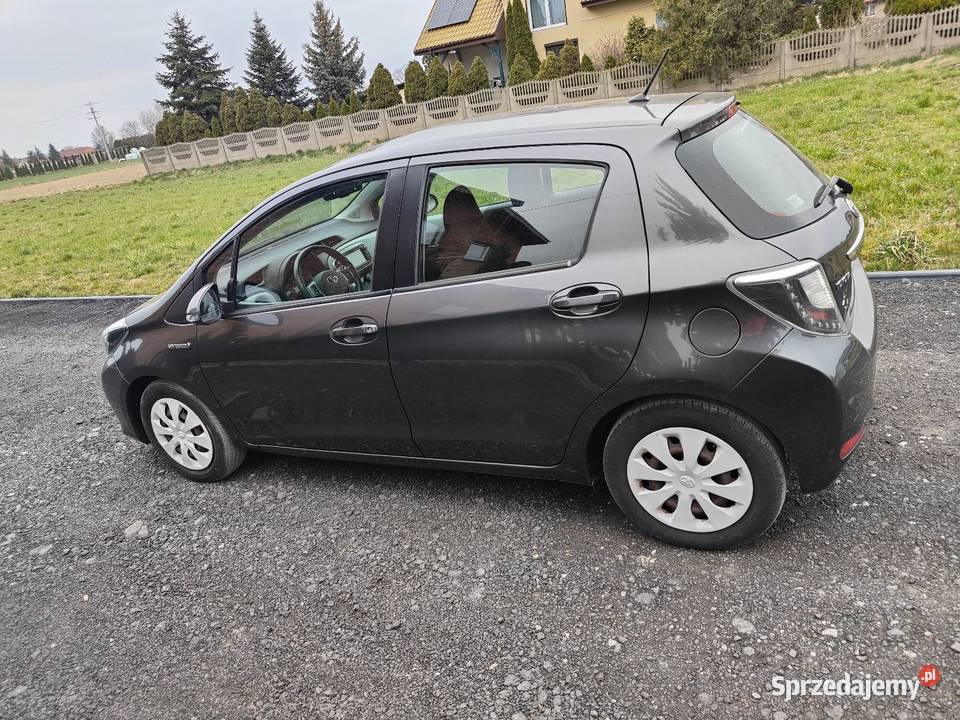 Toyota Yaris Hybrid klima temomat wielkopolskie Łąkociny