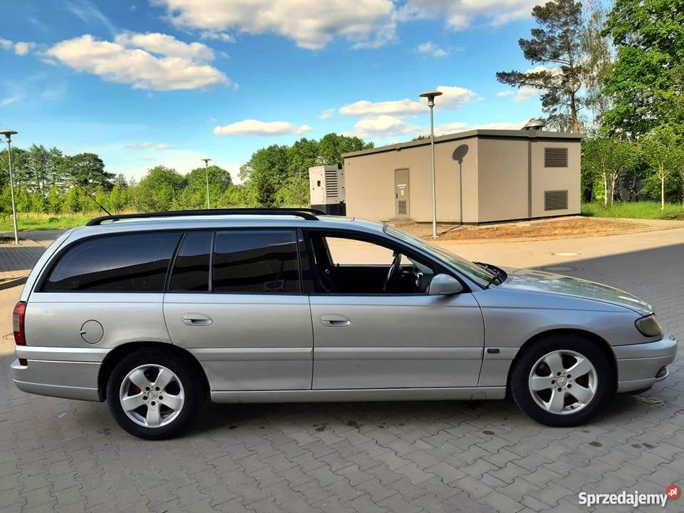 Opel Omega 25 td nie tds HAK Niemiecki krążownik Poznań