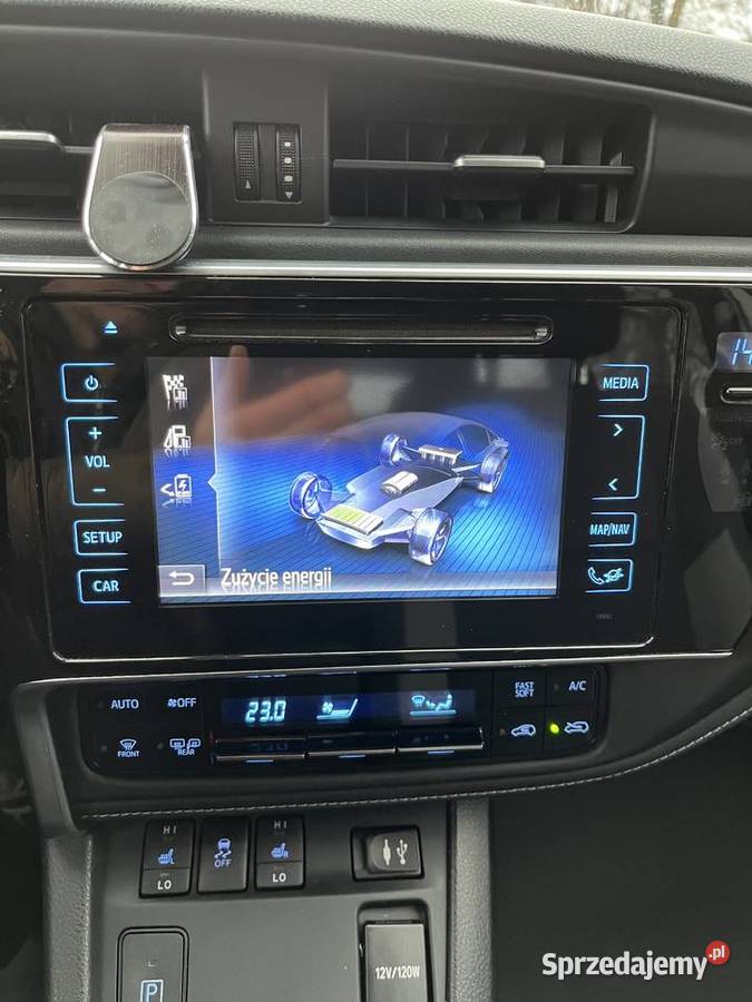 Toyota Auris Hybrid Polski Salon nieuszkodzony Zagórów sprzedam