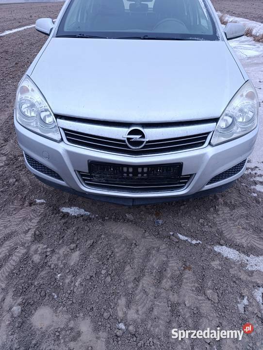 Opel Astra H 17 110 2009r Hak z157 Brdów