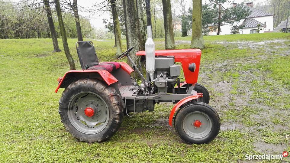 Ciągnik Sam S15 z podnośnikiem palony na Głębowice