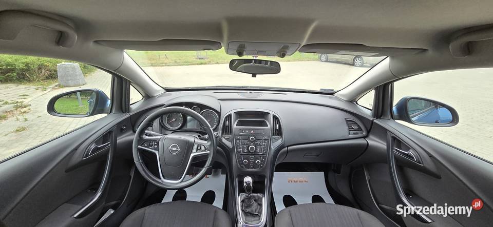 Opel Astra 17TDCi klima 2014r salon zadbany podkarpackie