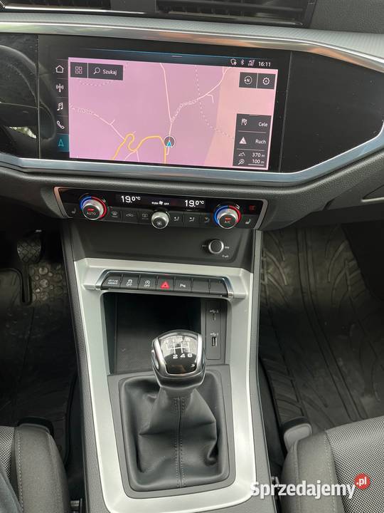 Audi Q3 Sportback 20 TDI Quattro światła do jazdy dziennej