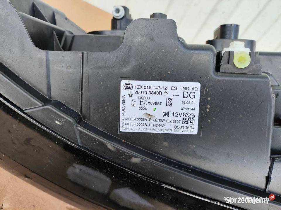 RENAULT MEGANE E TECH FULL LED LAMPA PRAWA PRZÓD osobowe zachodniopomorskie