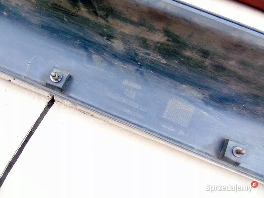 Listwy nakładki progowe Nissan Almera Tino 2002 osobowe Sosnowiec