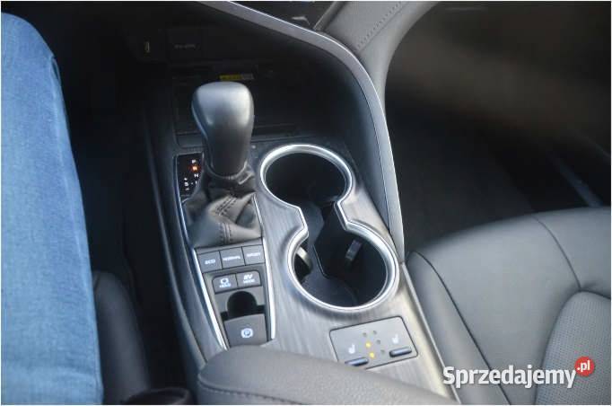 TOYOTA CAMRY 2022 248700 ccm 178 178KM