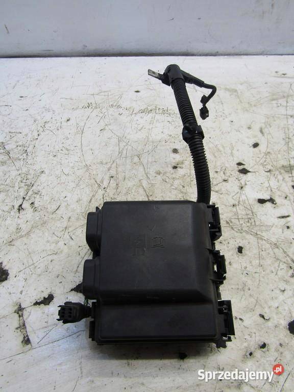 SKRZYNKA OBUDOWA BEZPIECZNIKÓW 10 FORD FOCUS MK4 osobowe lubelskie