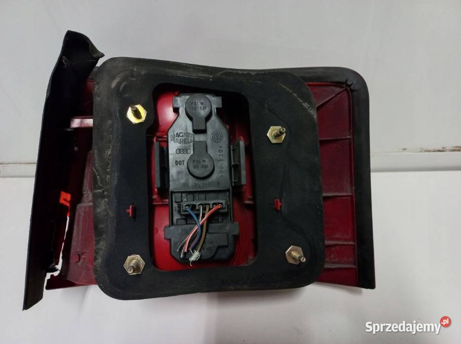 PĘKNIĘTA LAMPA TYŁ LEWY AUDI A6 C5 4B9945095D3FZ lewe Chełm sprzedam