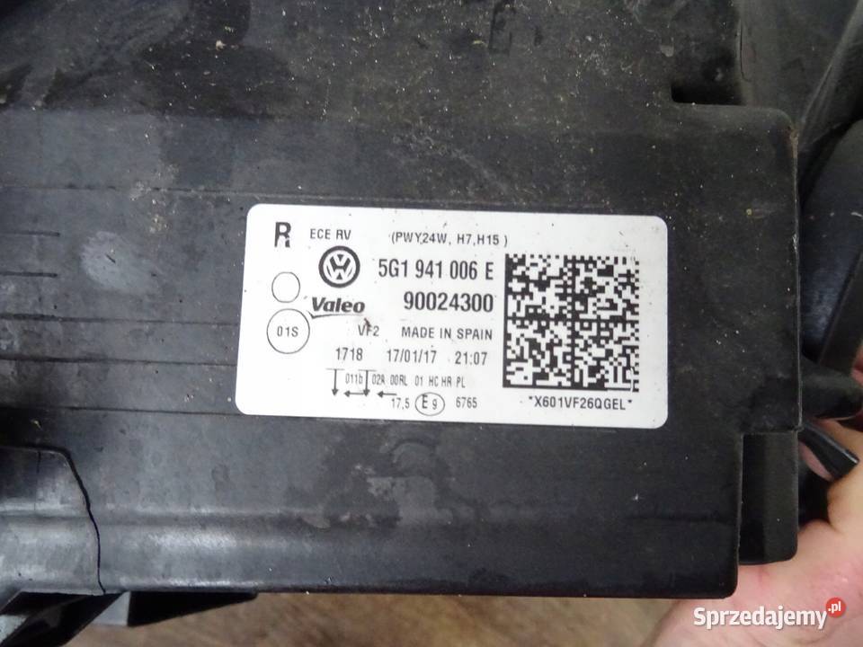 VW GOLF VII 7 LAMPA PRZEDNIA PRAWA USZKODZONA Gorzów Wielkopolski