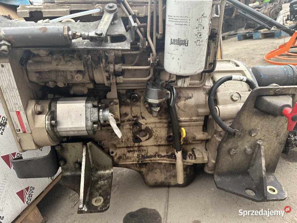 Silnik Cummins B45 Cummins 4bt Mecelac mtx12 sprzedam