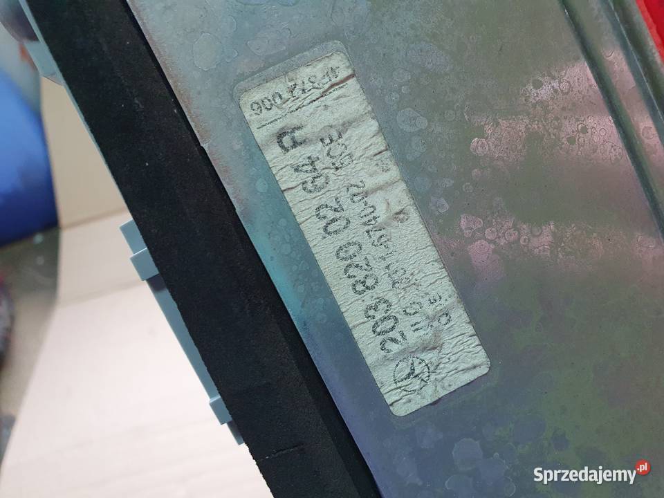 MERCEDES W203 LAMPA PRAWA TYLNA PRAWY TYŁ Międzychód