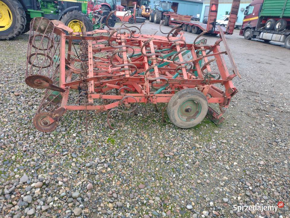 Kultywator przedsiewny z wałkami szerokość 35 m nieuszkodzony Sośno