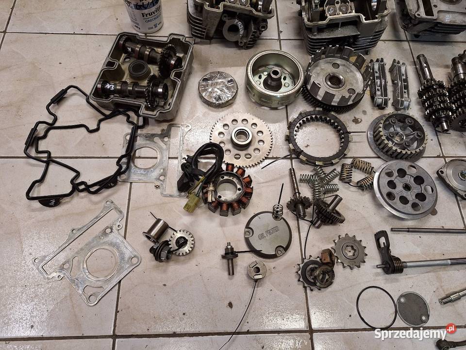 Hyosung GV 125 Aquila silnik części kapa Jelenia Góra sprzedam